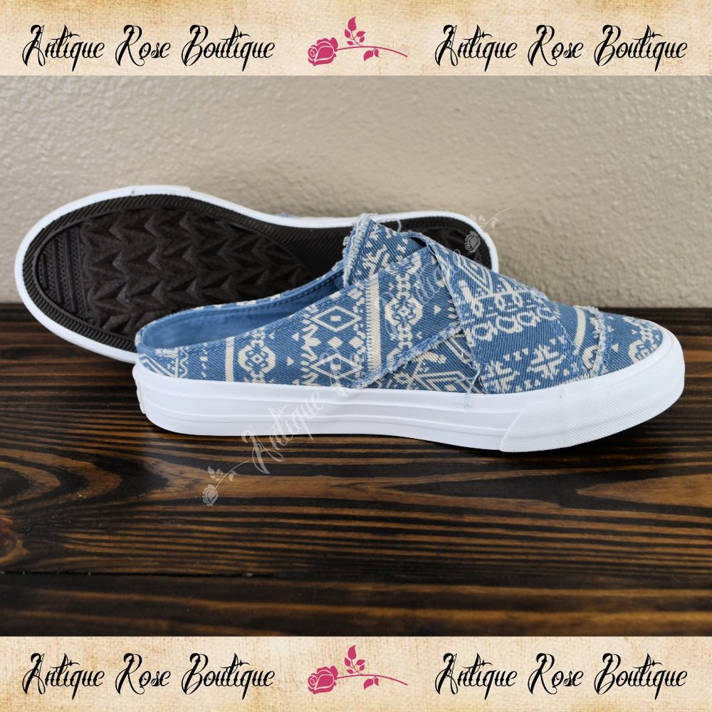 Very G Blue and White Patterned Sneakers. Size 8 Never Wore After Purchase. - Picture 4 of 5